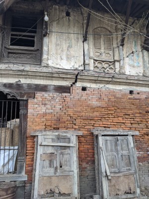 Brick building with crack